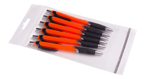 Sáčky s eurovýsekem, podvarem a kloupou s lepící páskou